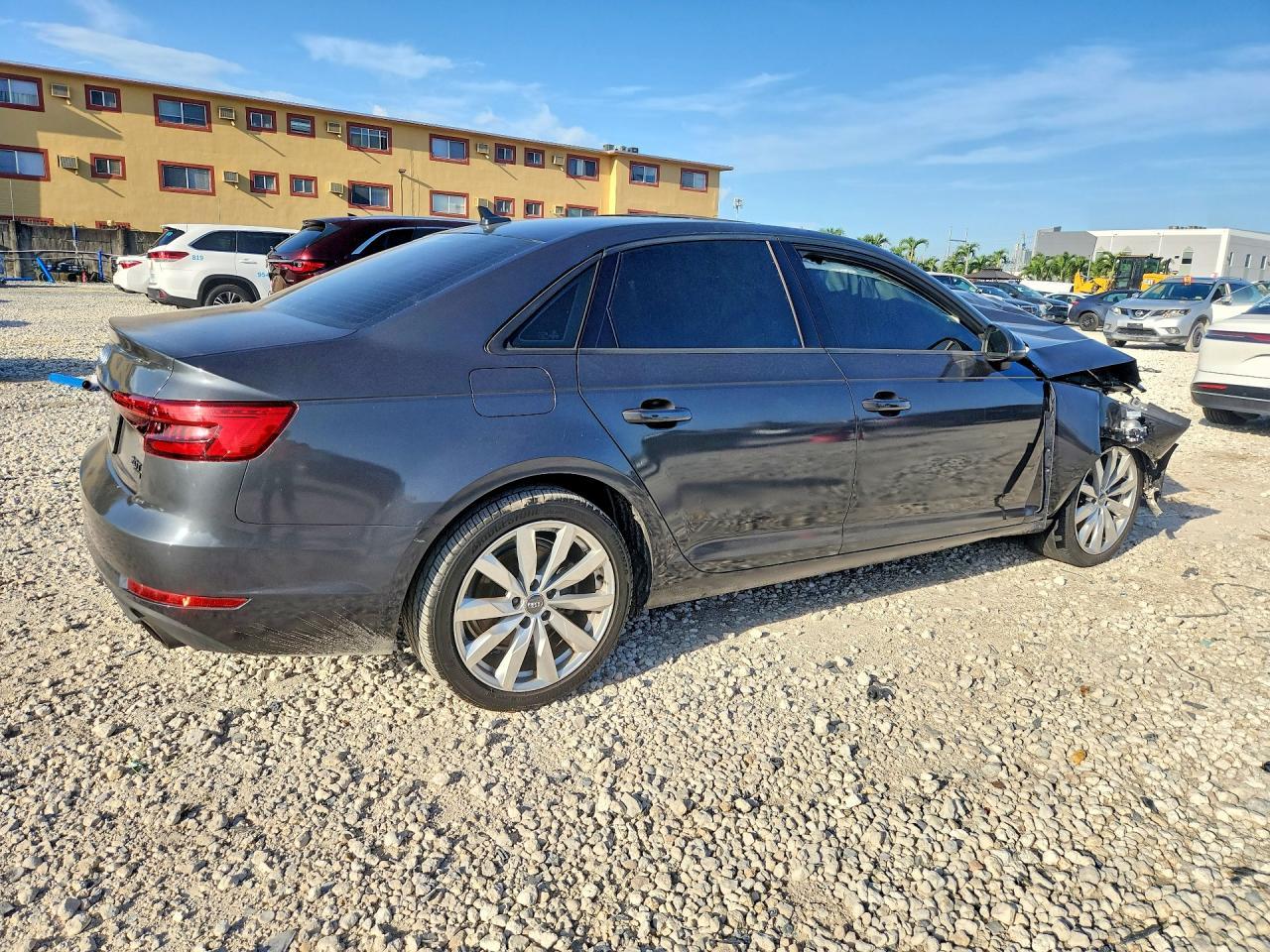 2017 Audi A4 Ultra Premium - Image 3