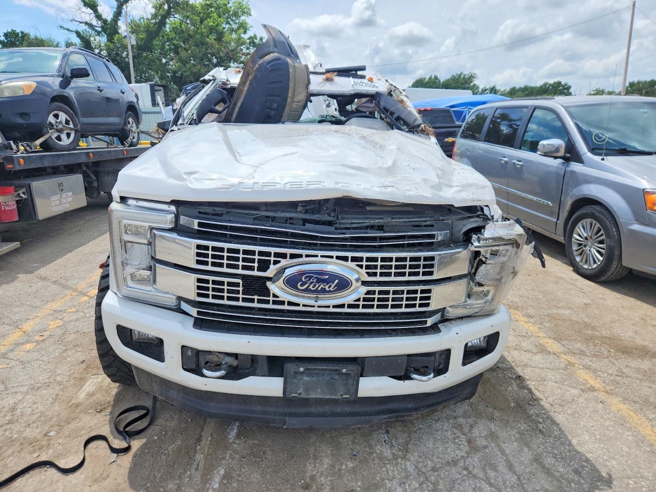 2017 Ford F350 Super Duty - Фото 5