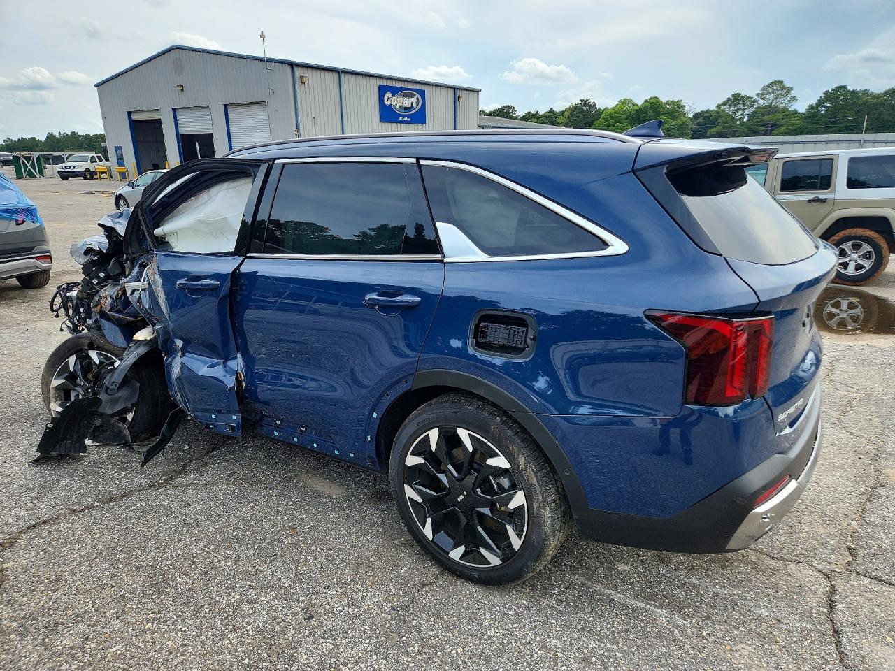 2025 Kia Sorento Sx - Image 2