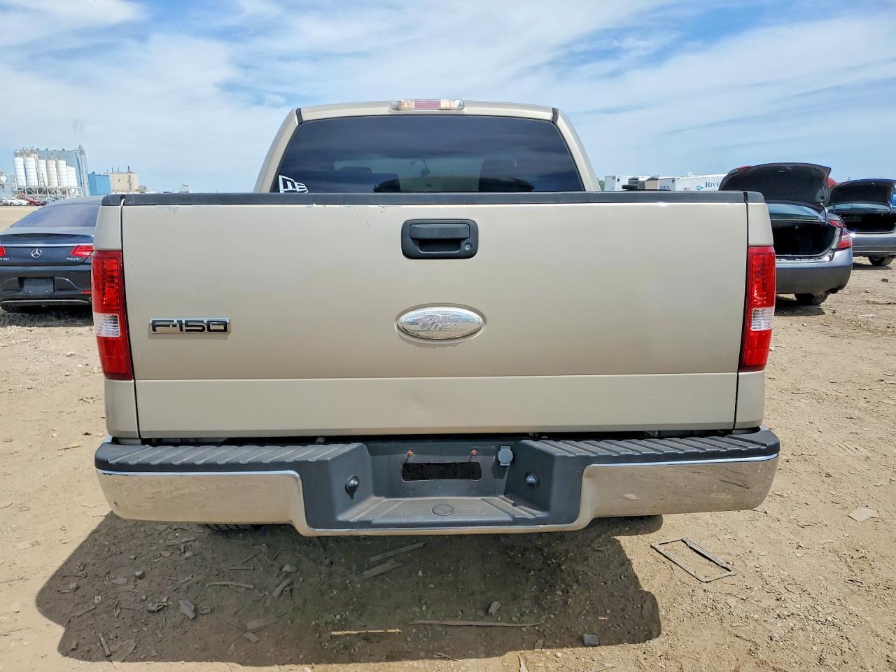 2007 Ford F150 Supercrew - Image 6
