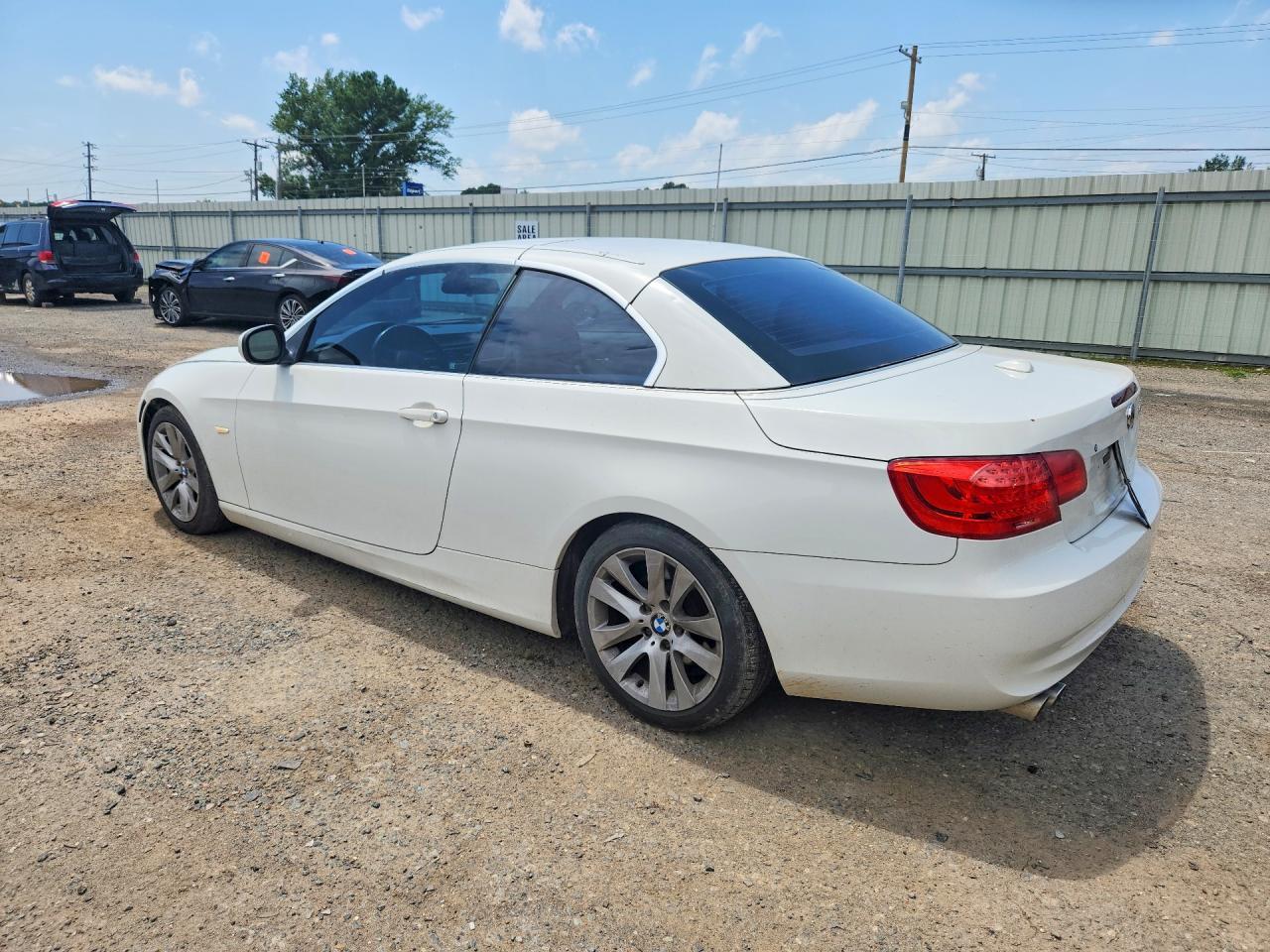 2012 BMW 328 I - Image 2