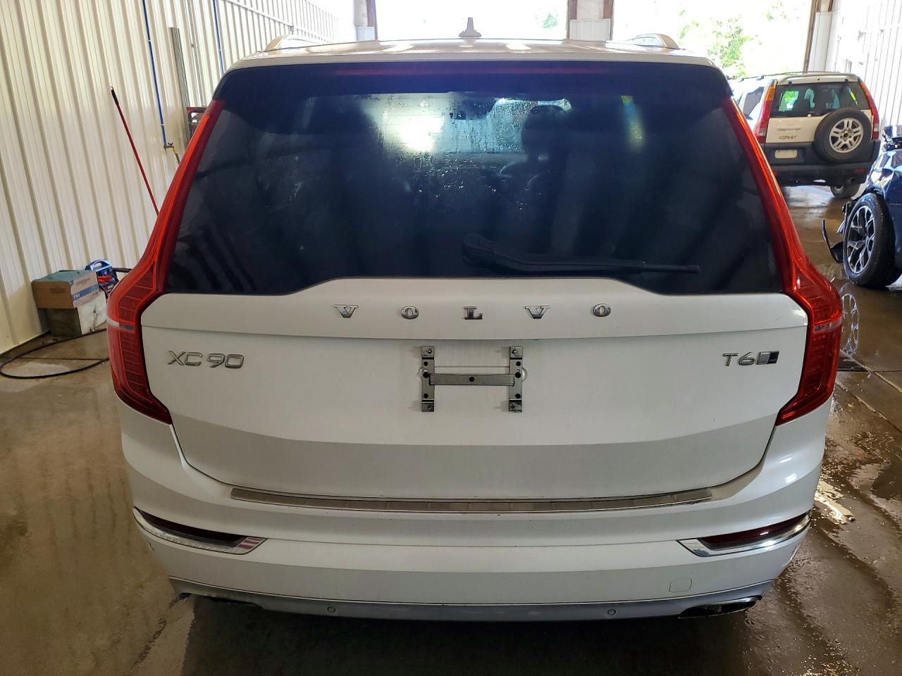 2017 Volvo Xc90 T6 - Image 6