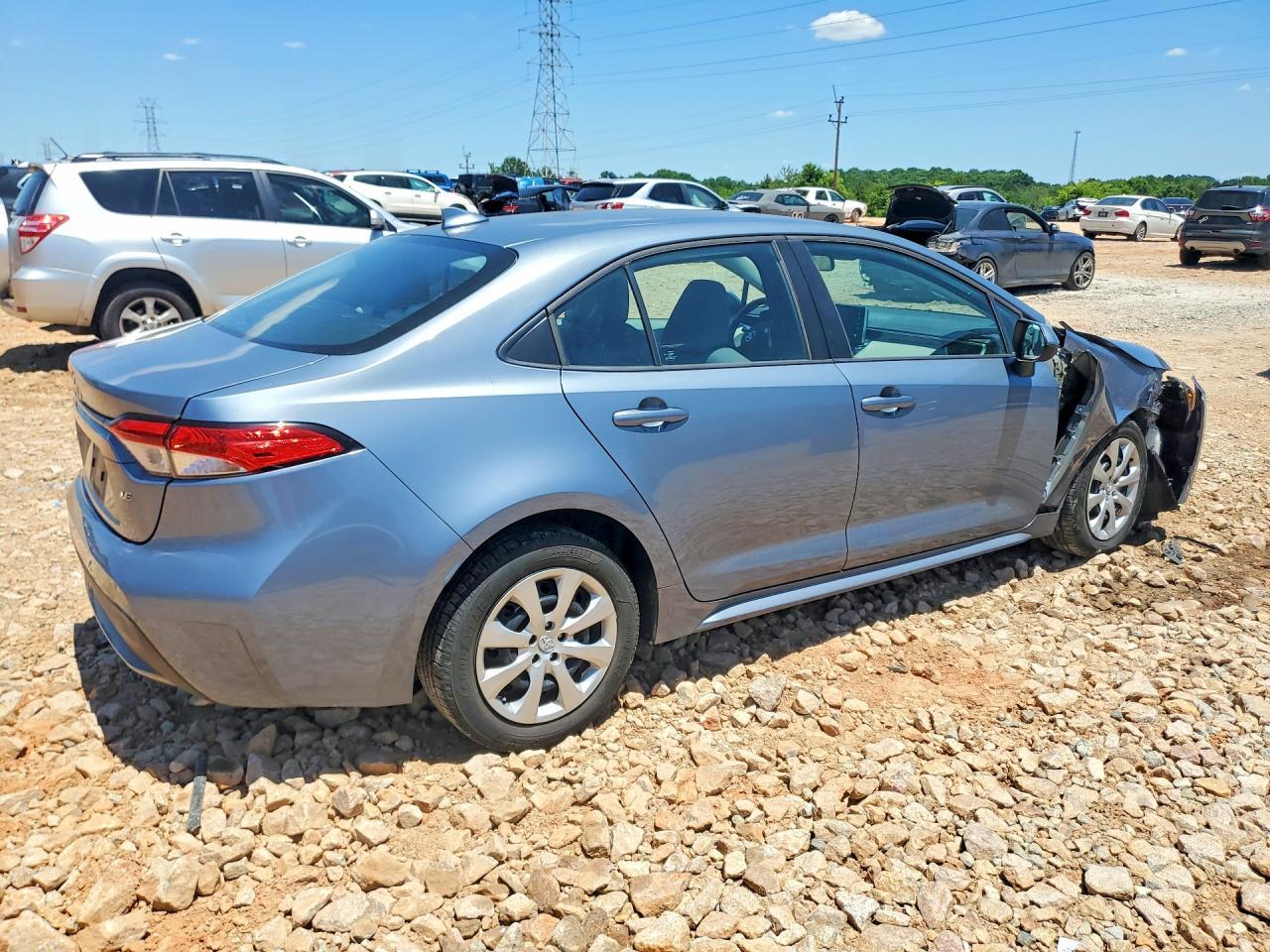 2021 Toyota Corolla Le - Image 3