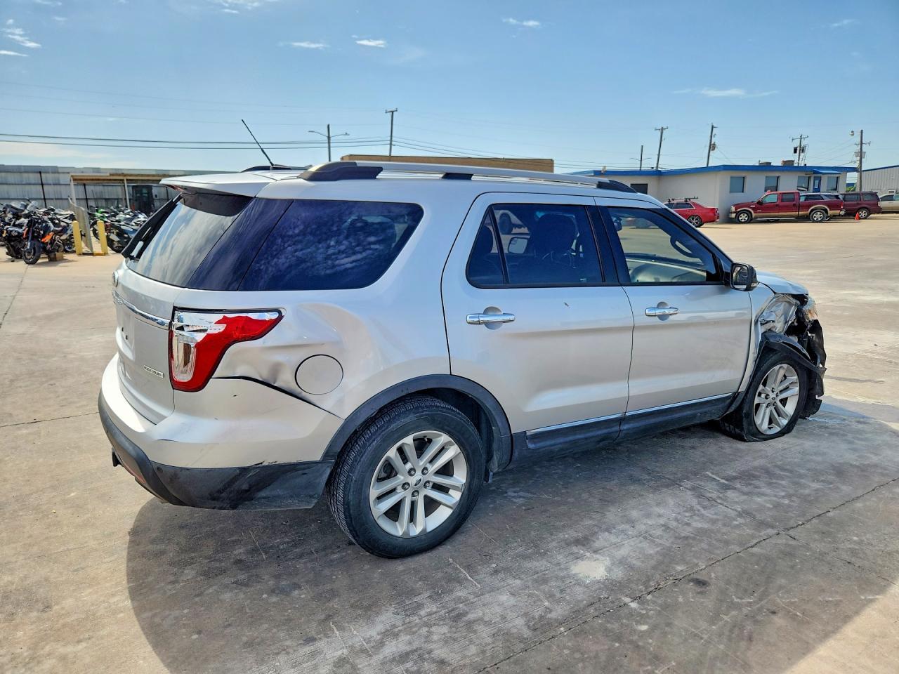 2014 Ford Explorer Xlt - Фото 3