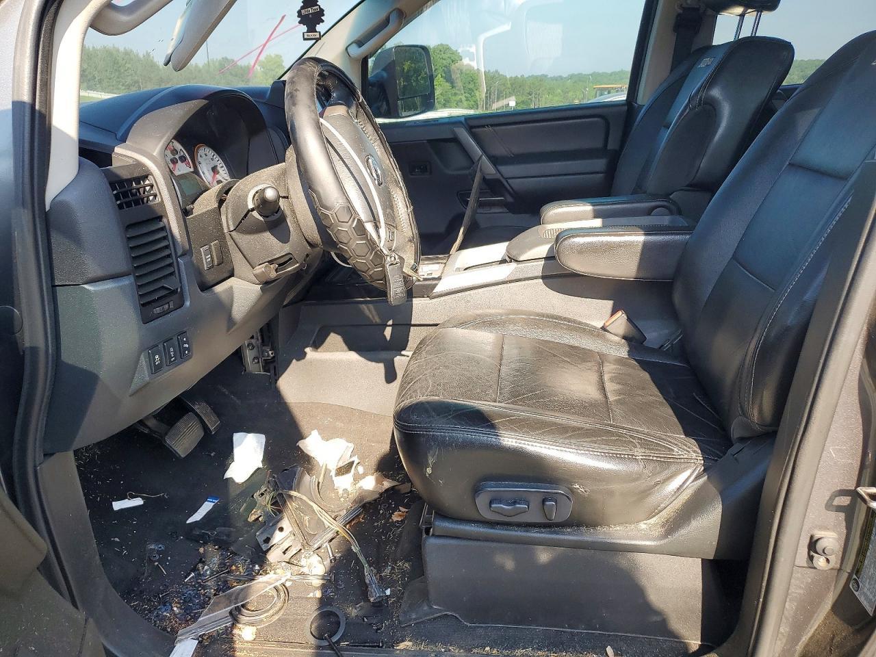 2013 Nissan Titan Sv - Image 7