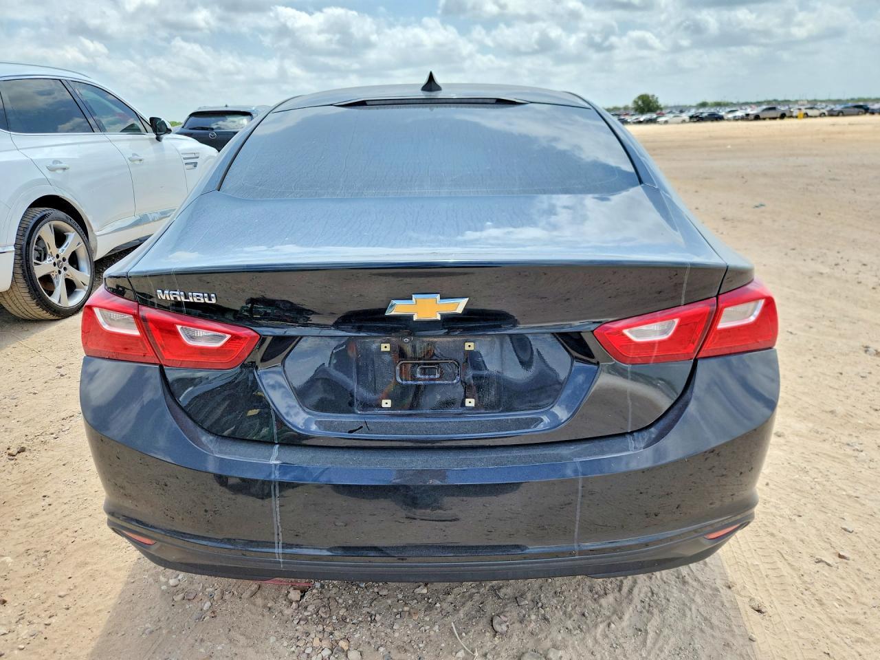 2023 Chevrolet Malibu Ls - Фото 6