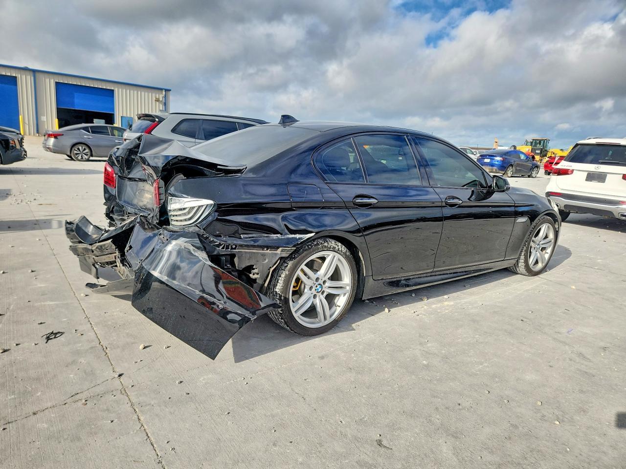 2015 BMW 535 I - Image 3