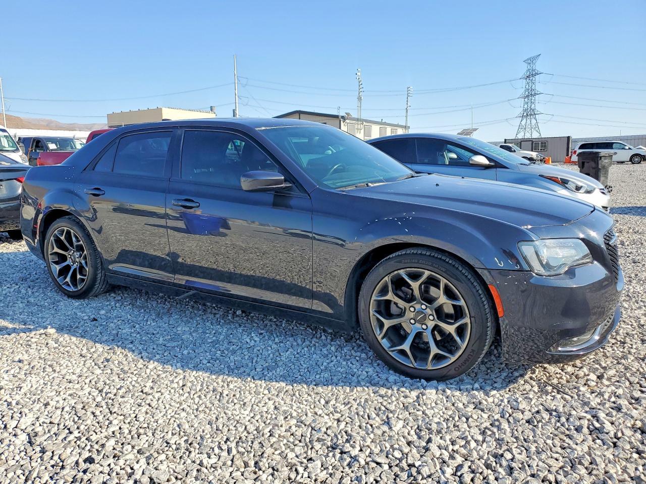 2016 Chrysler 300 S - Фото 4