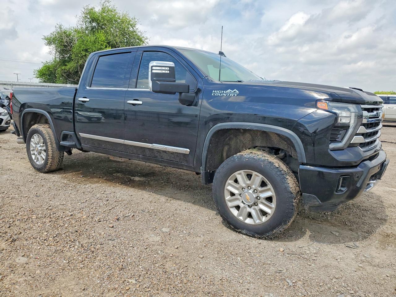 2024 Chevrolet Silverado K2500 High Country - Image 4