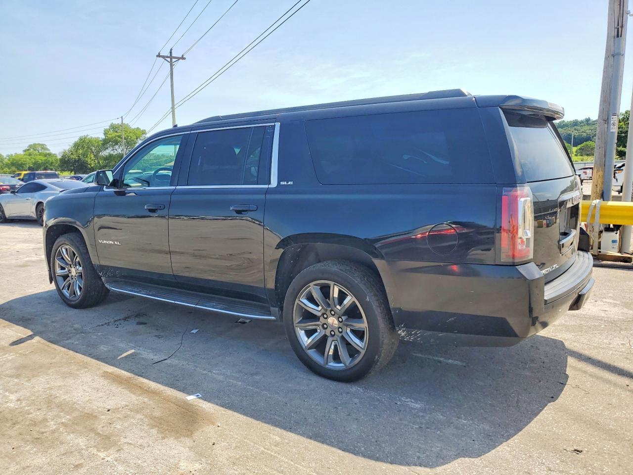 2015 GMC Yukon Xl K1500 Sle - Фото 2