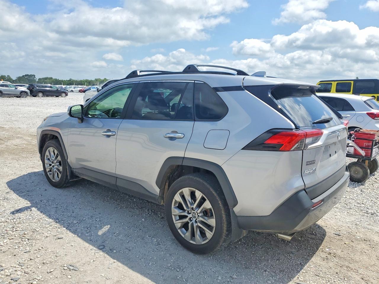 2019 Toyota Rav4 Limited - Фото 2
