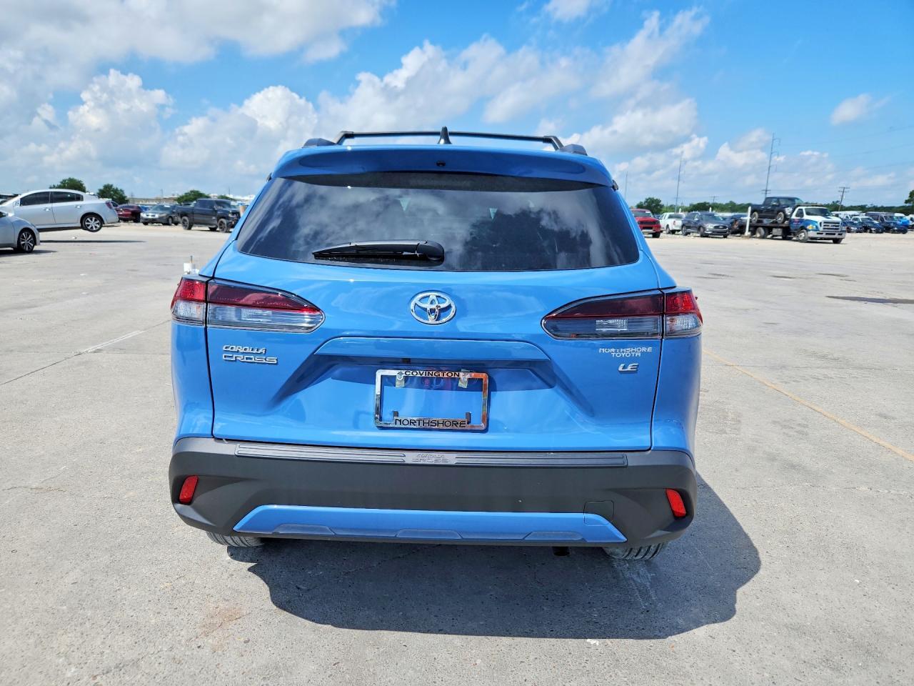 2026 Toyota Corolla Cross Le - Фото 6