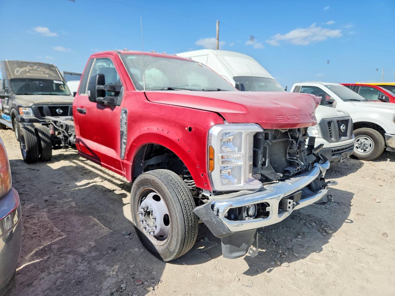 2024 Ford F450 Super Duty - Фото 4