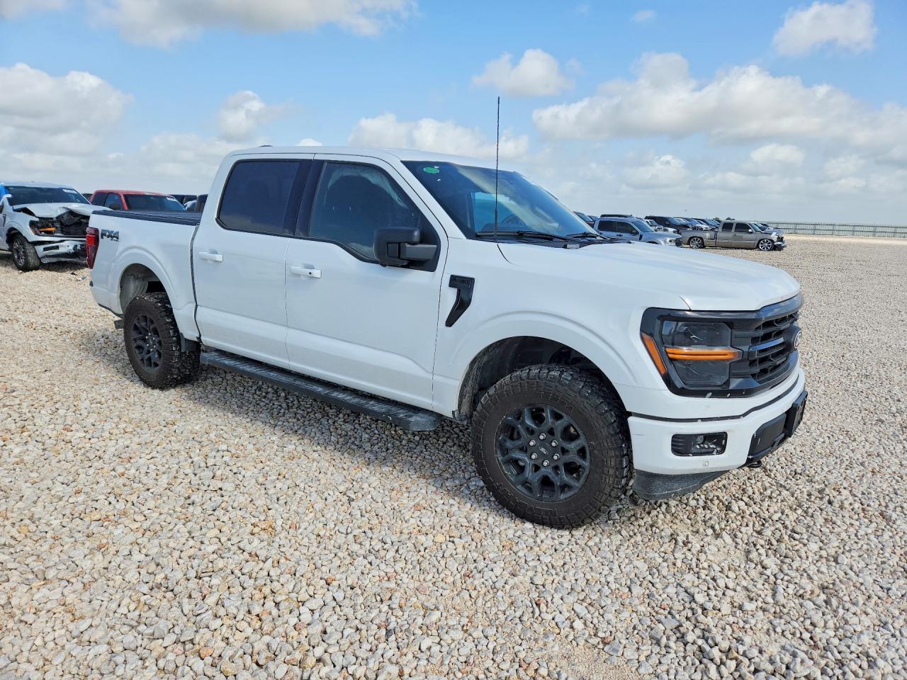 2025 Ford F150 Xlt - Image 4