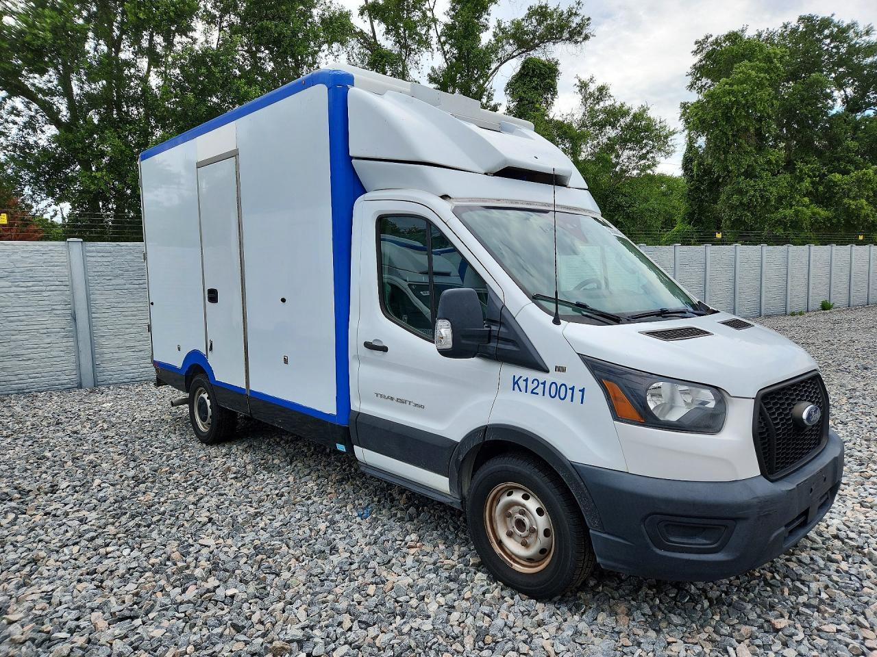 2020 Ford Transit Delivery Truck - Фото 4