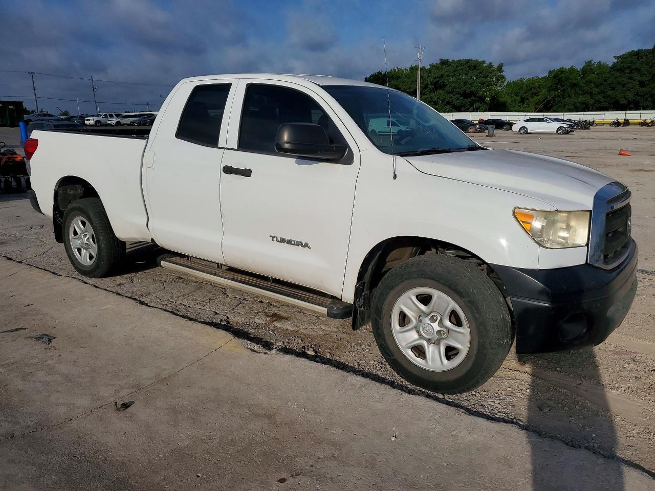 2013 Toyota Tundra Double Cab Sr5 - Фото 4