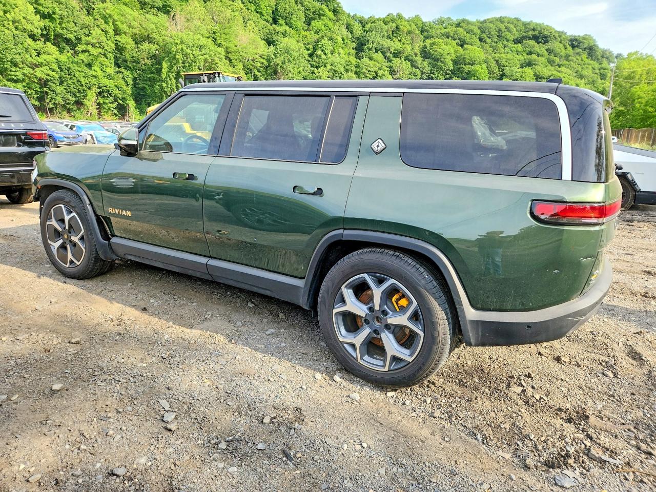2024 Rivian R1S Adventure - Image 2