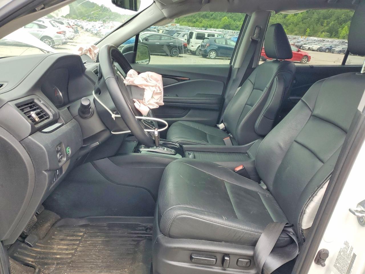 2022 Honda Pilot Touring - Image 7