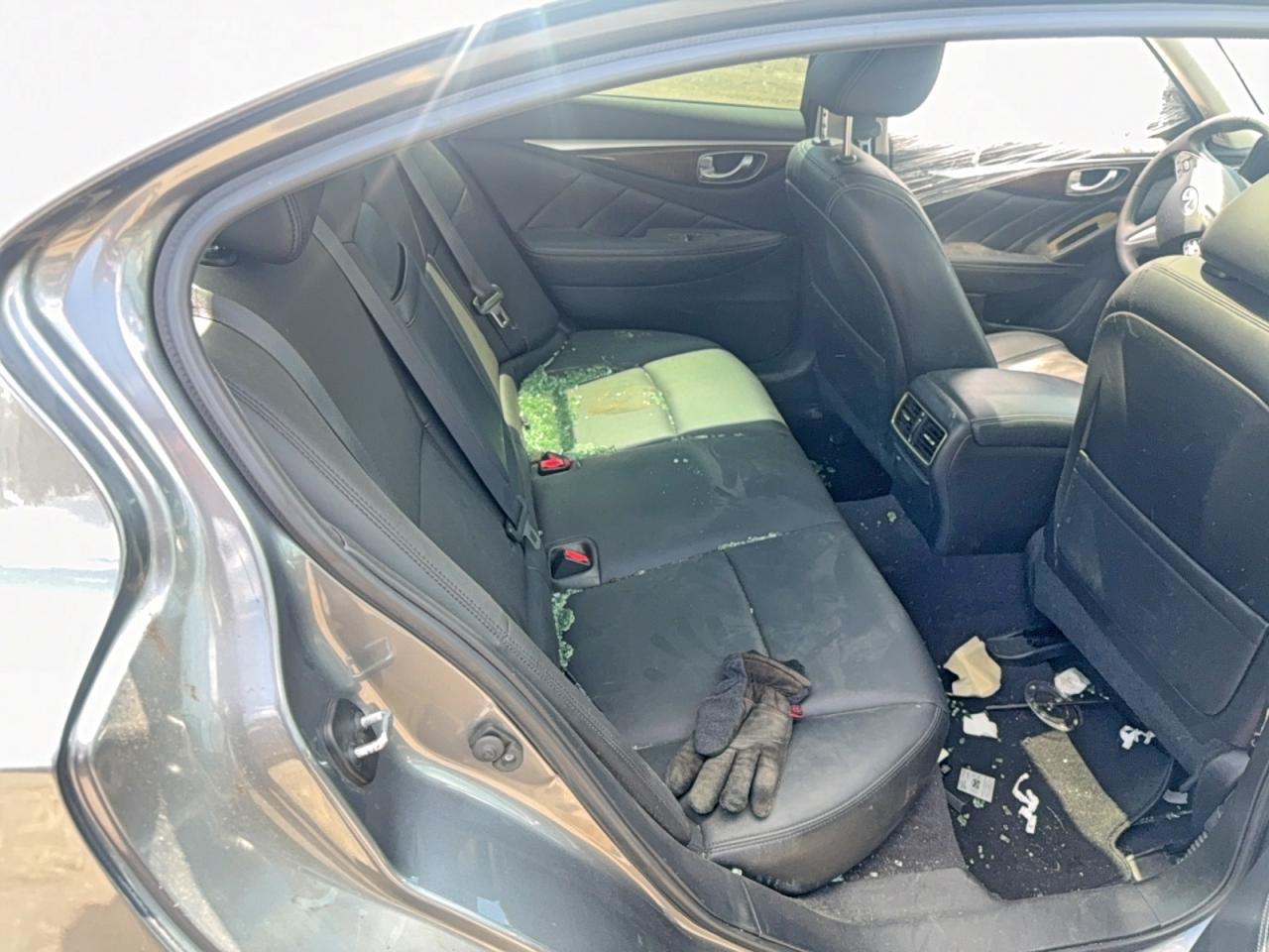 2017 Infiniti Q50 3.0T Premium - Image 6