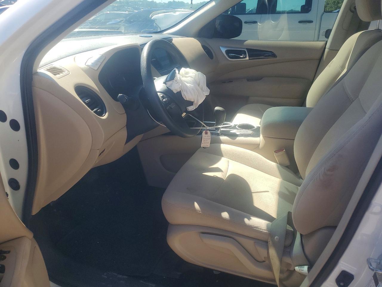 2016 Nissan Pathfinder S - Фото 7