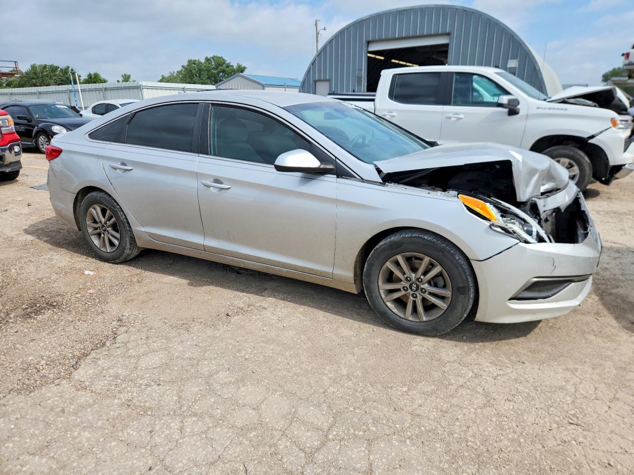 2016 Hyundai Sonata Se - Image 4