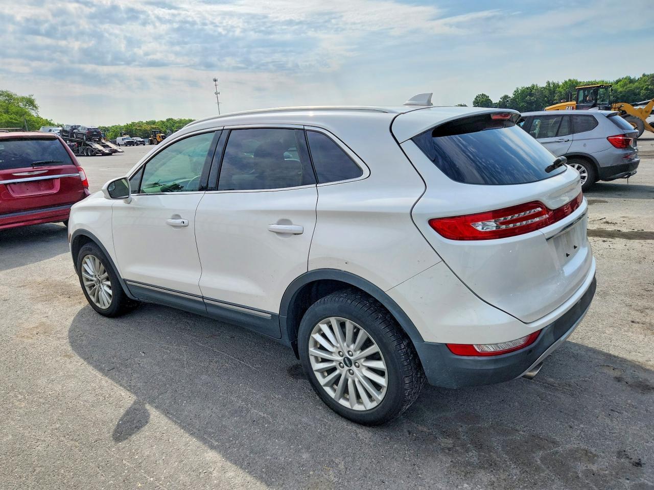 2019 Lincoln Mkc - Image 2