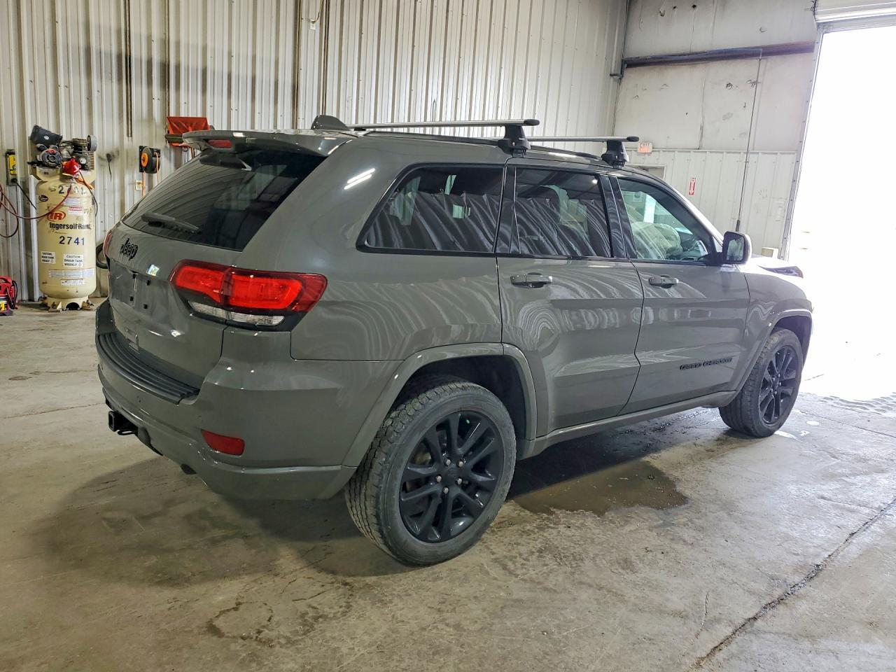2019 Jeep Grand Cherokee Laredo - Фото 3