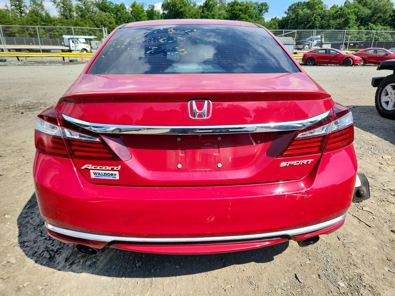 2017 Honda Accord Sport - Image 6