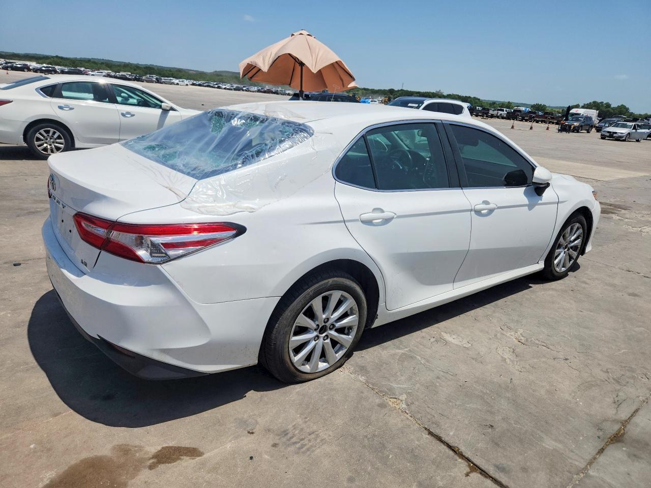 2018 Toyota Camry - Image 3