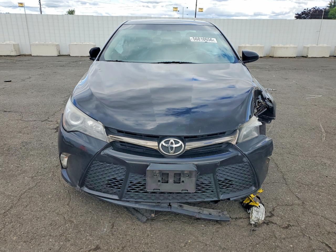 2017 Toyota Camry Se - Image 5
