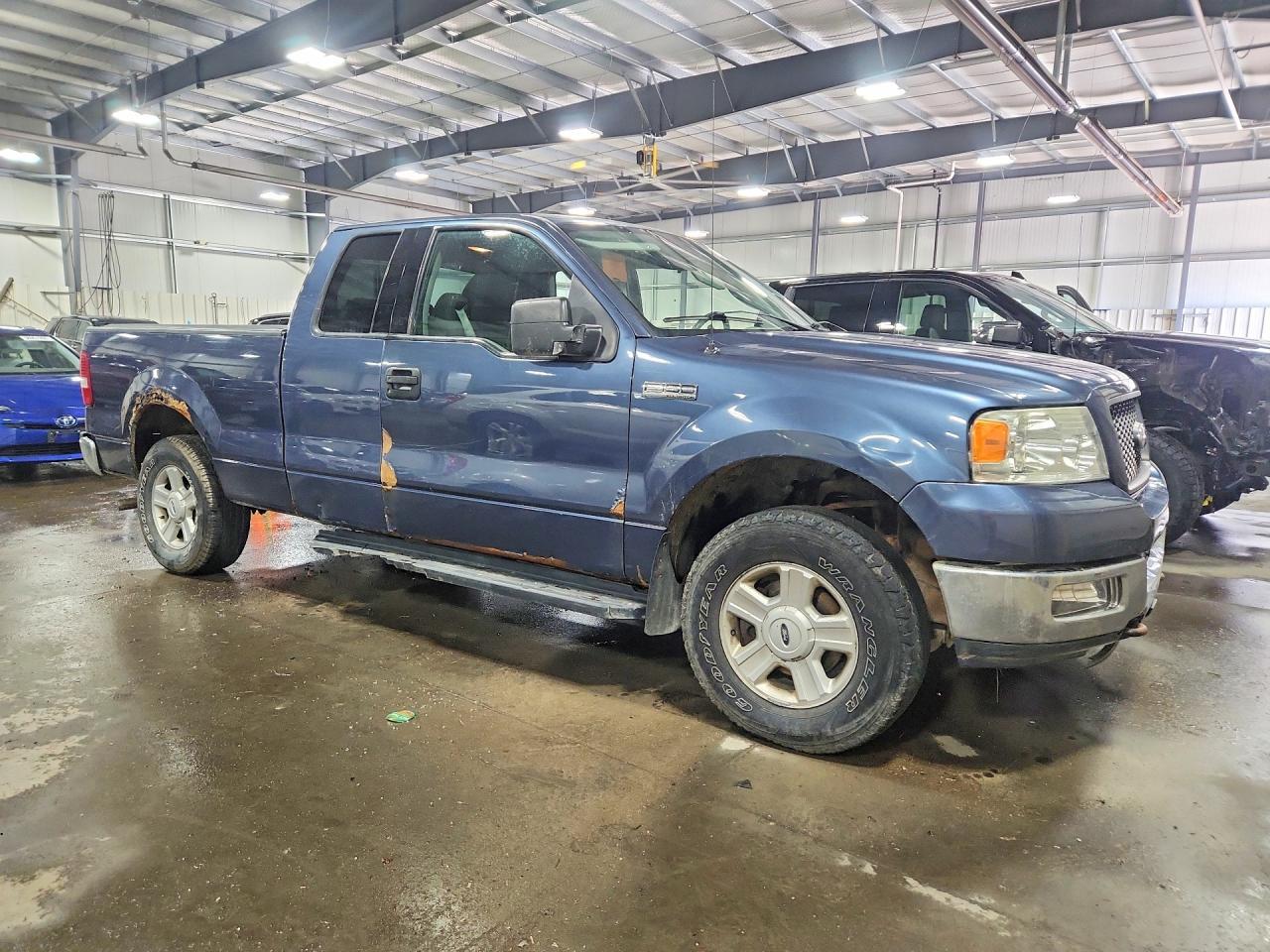2004 Ford F150 - Image 4