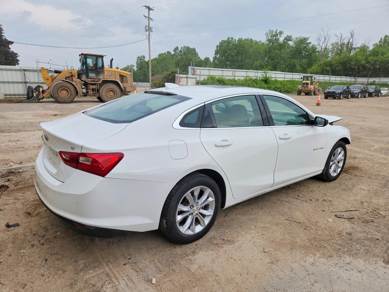 2023 Chevrolet Malibu Lt - Фото 3