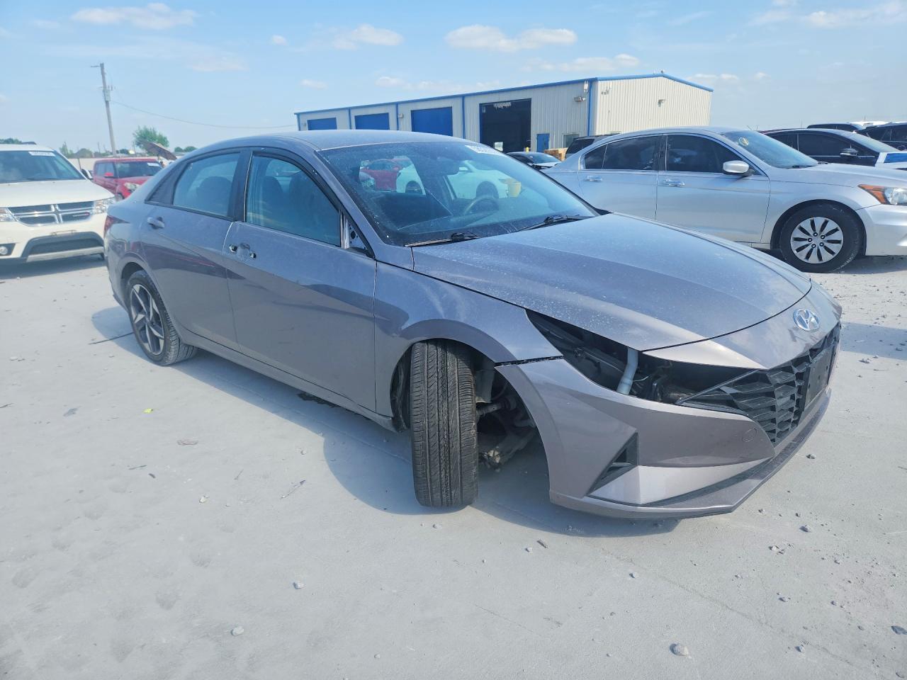 2023 Hyundai Elantra Sel - Фото 4