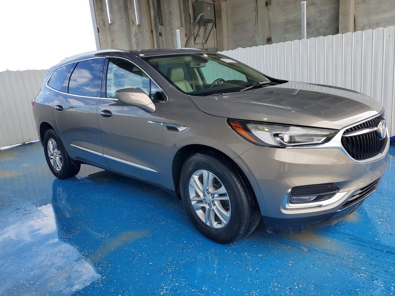 2018 Buick Enclave Essence - Image 4