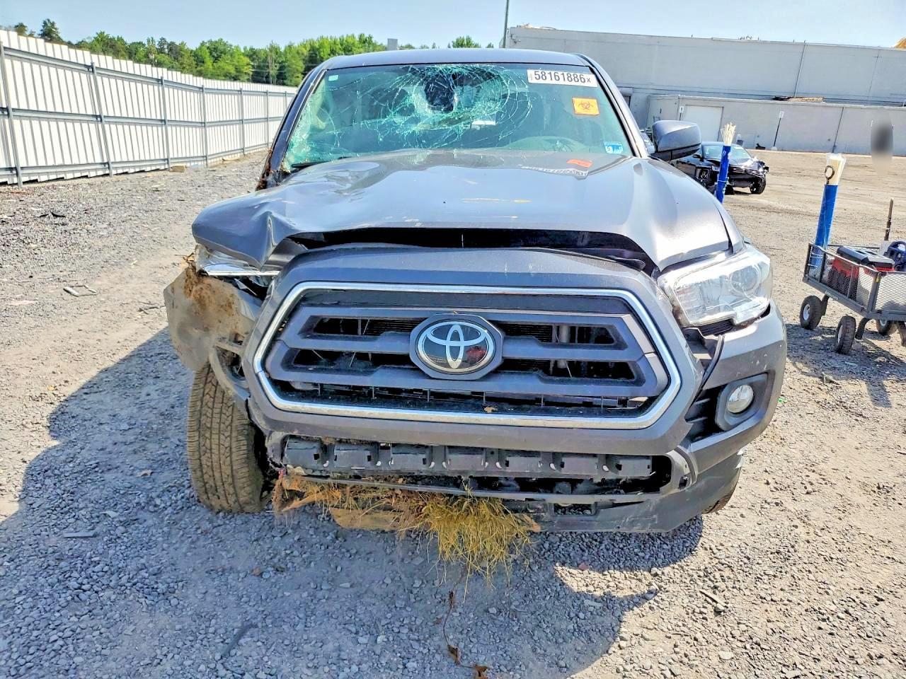 2023 Toyota Tacoma Sr5 V6 - Image 5