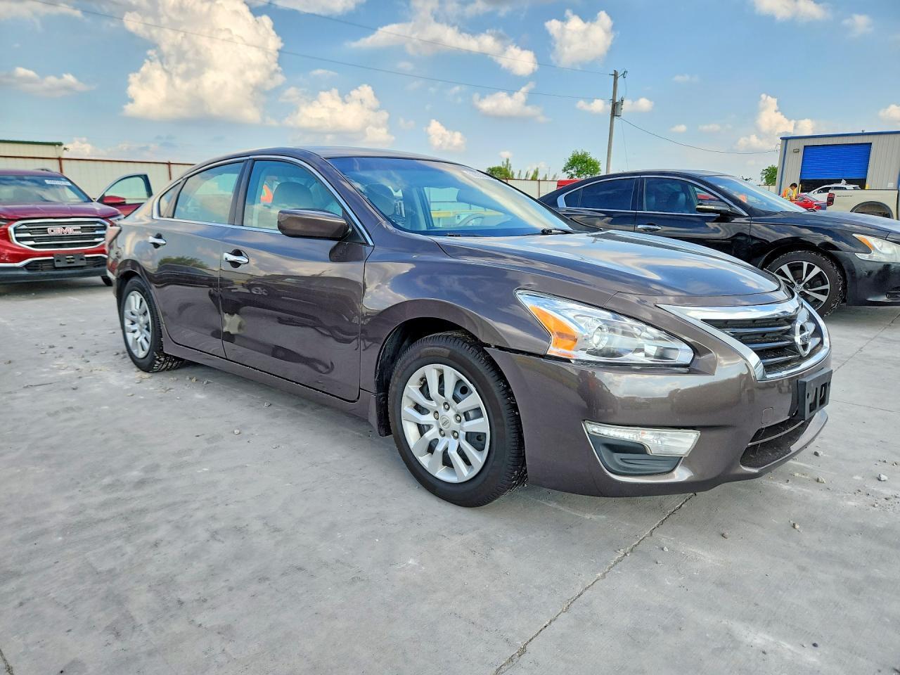 2015 Nissan Altima 2.5 S - Image 4