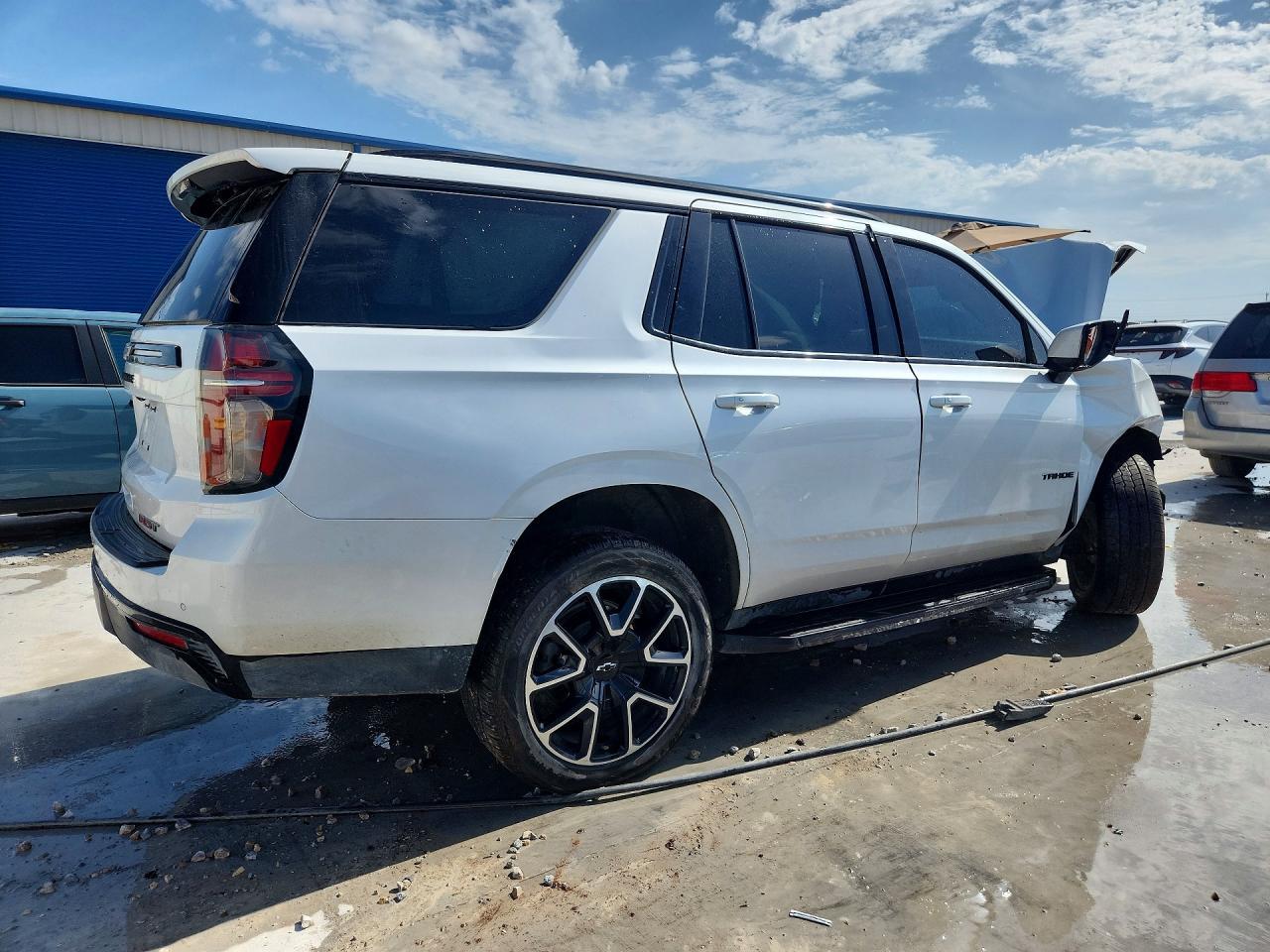 2023 Chevrolet Tahoe C1500 Rst - Фото 3