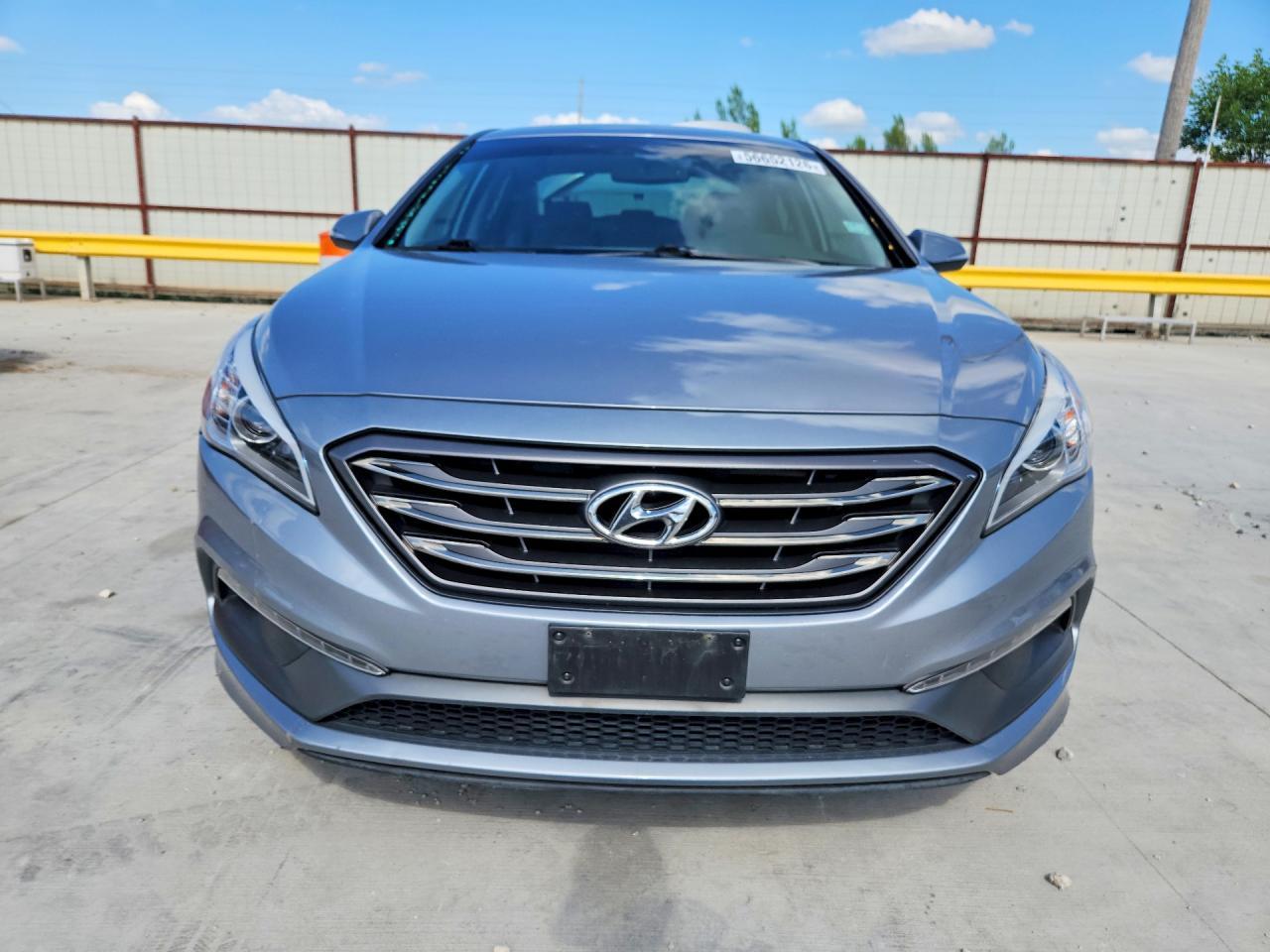2015 Hyundai Sonata Sport - Image 5