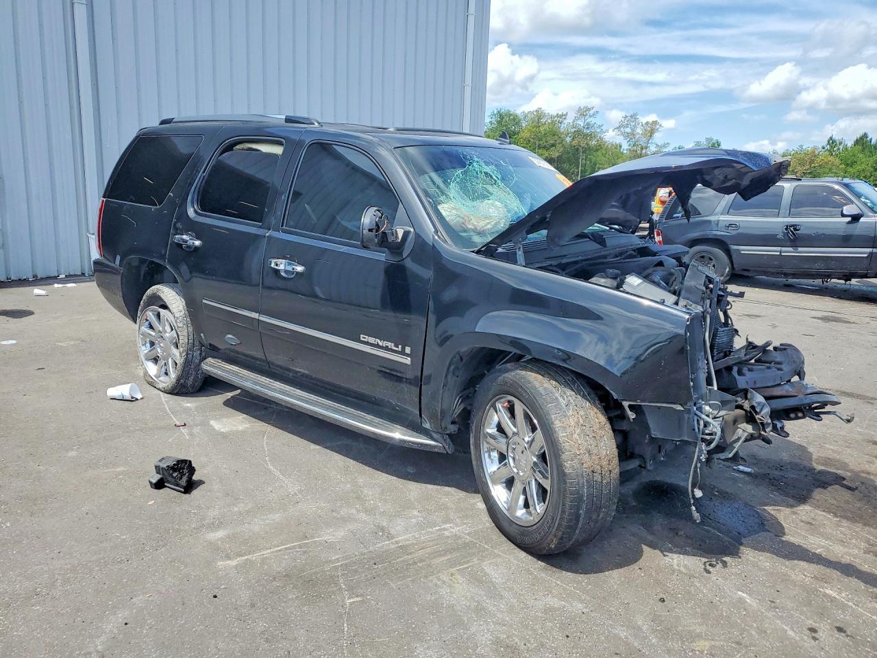 2009 GMC Yukon Denali - Фото 4
