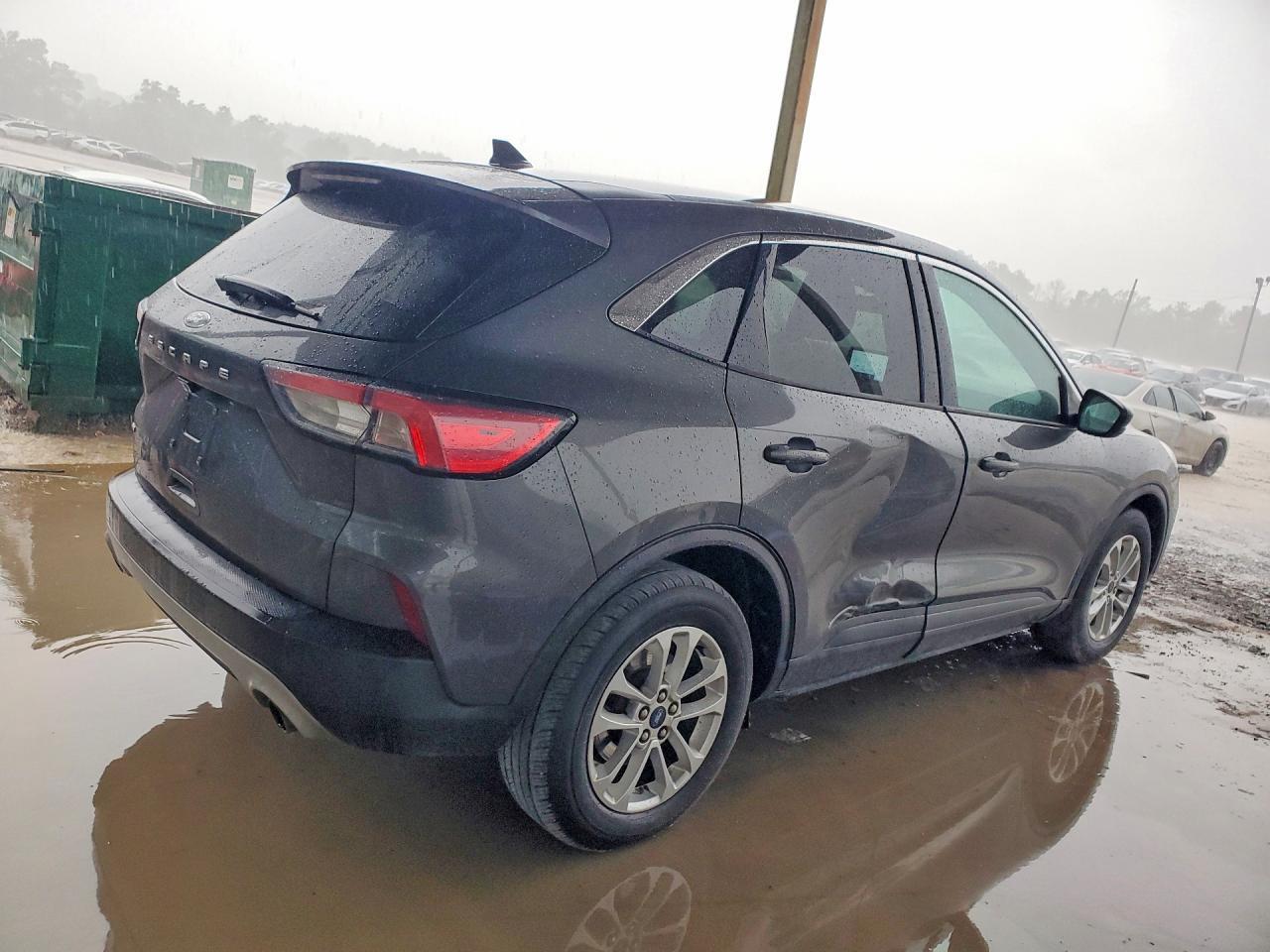 2020 Ford Escape Se - Фото 3