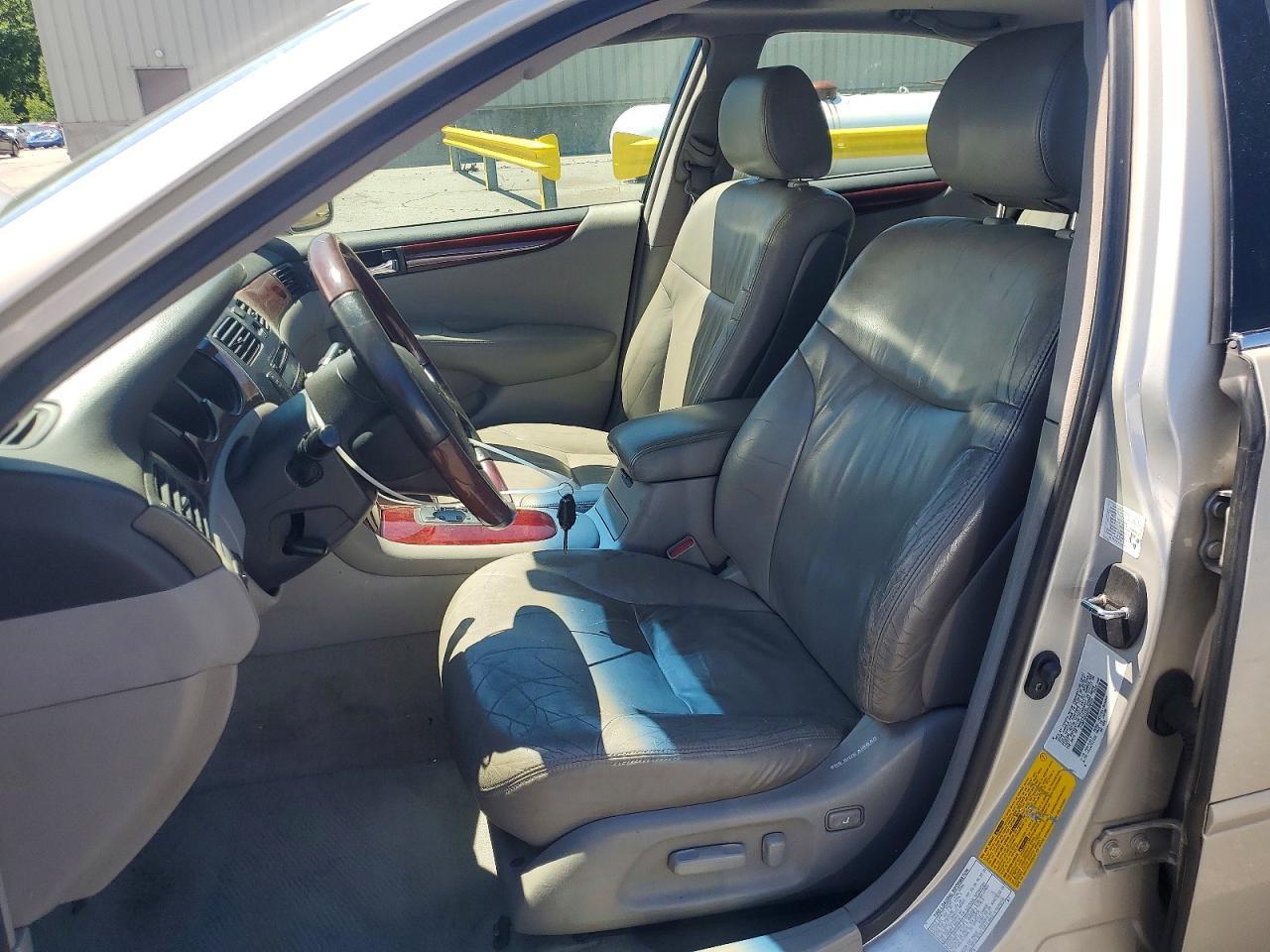 2002 Lexus Es 300 - Image 7