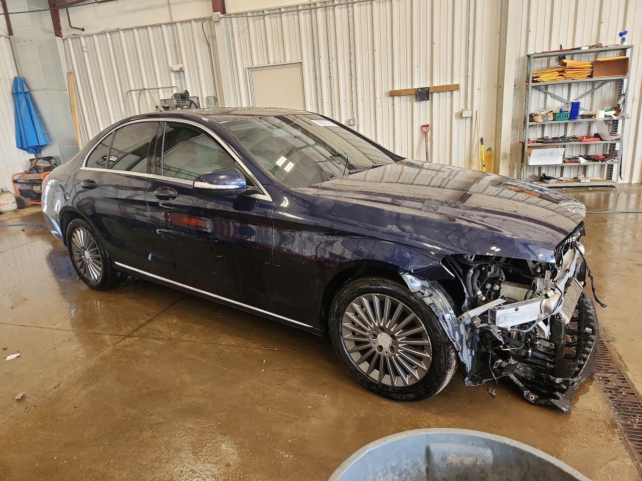 2015 Mercedes-Benz C 300 4Matic - Фото 4