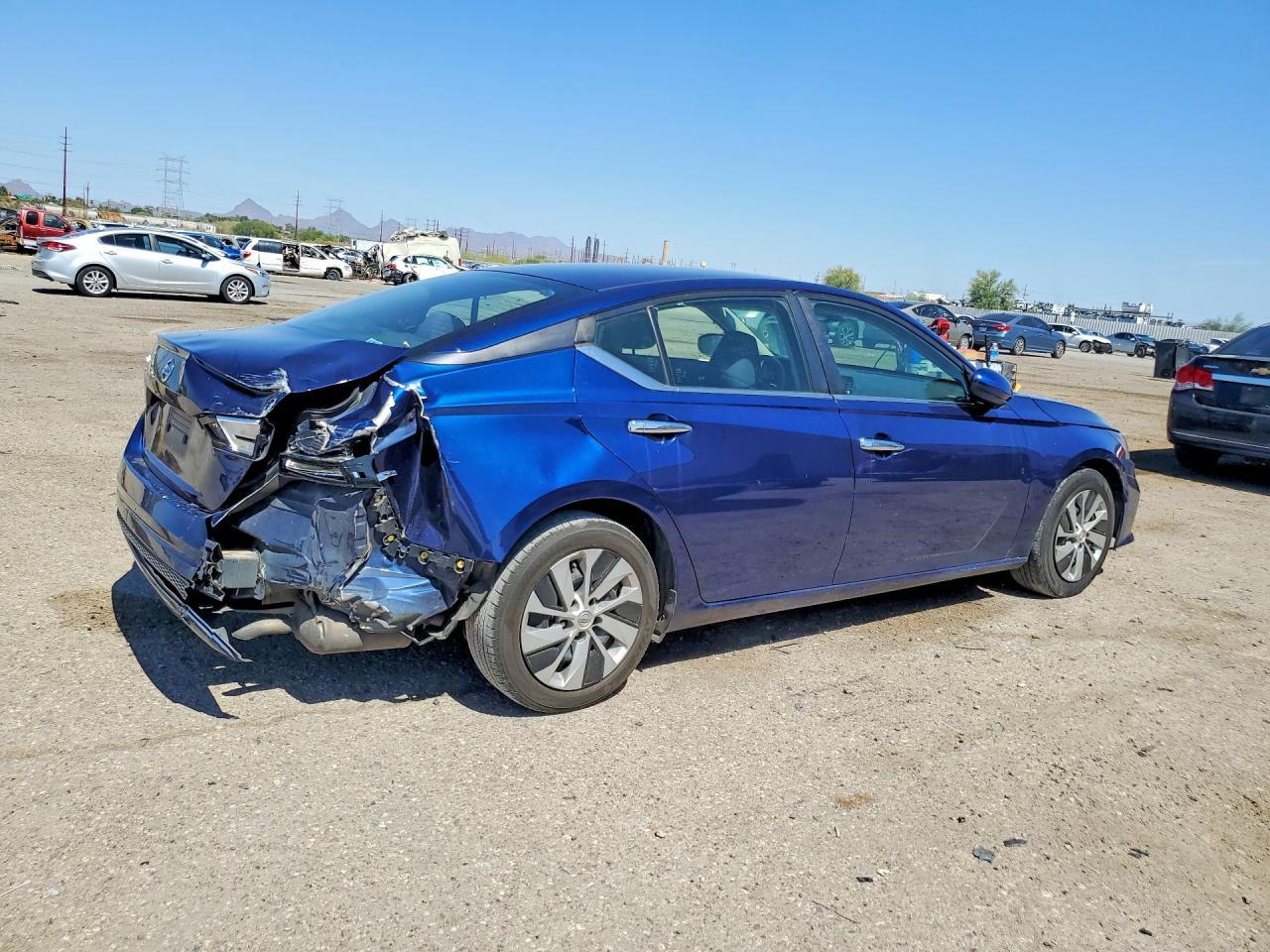2022 Nissan Altima S - Фото 3