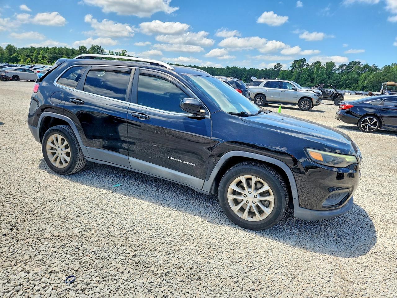 2019 Jeep Cherokee Latitude - Фото 4
