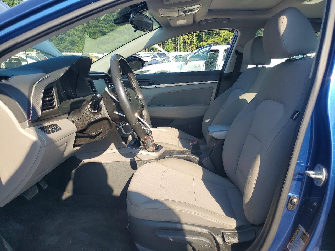 2020 Hyundai Elantra Value Edition - Фото 7