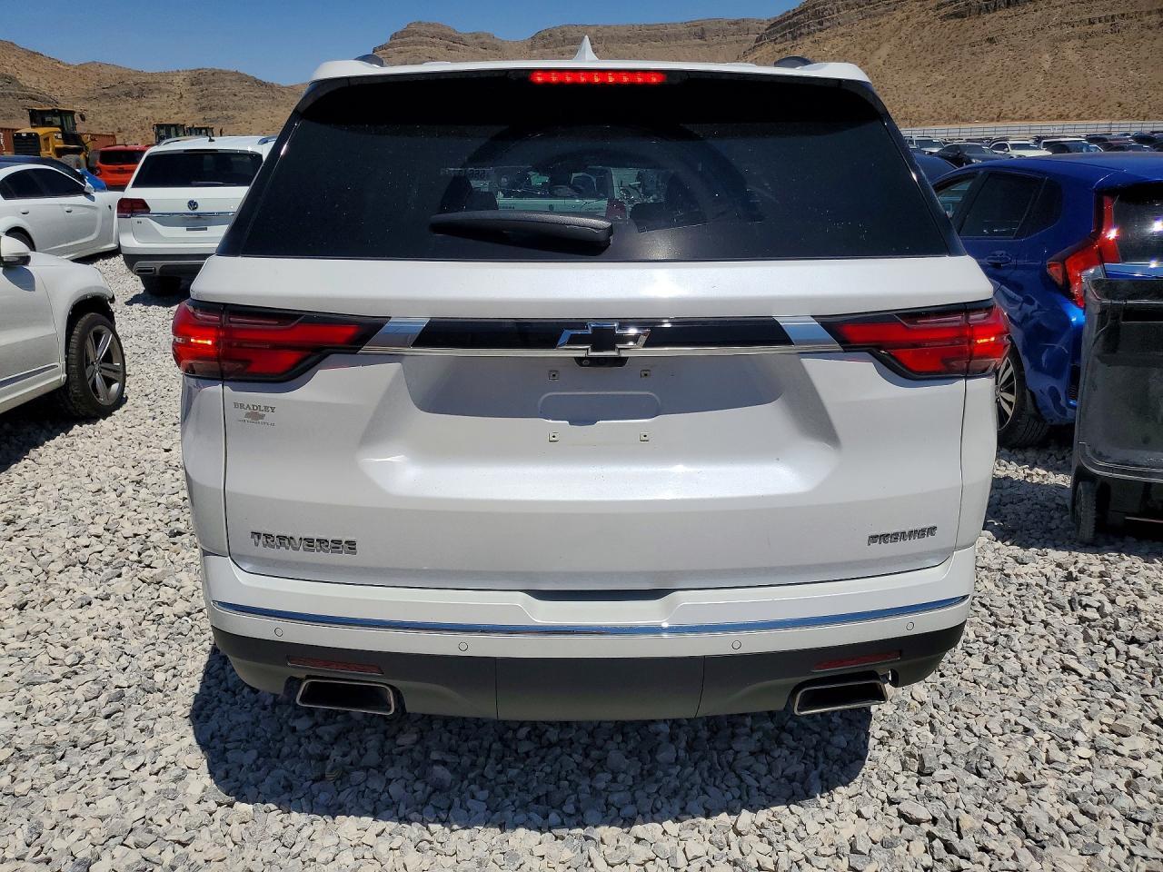2023 Chevrolet Traverse Premier - Image 6