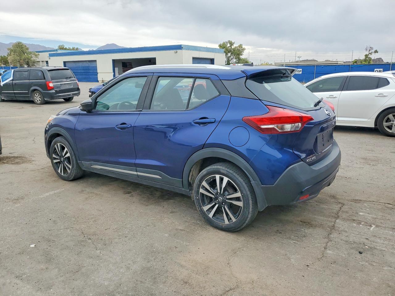 2018 Nissan Kicks Sr - Фото 2