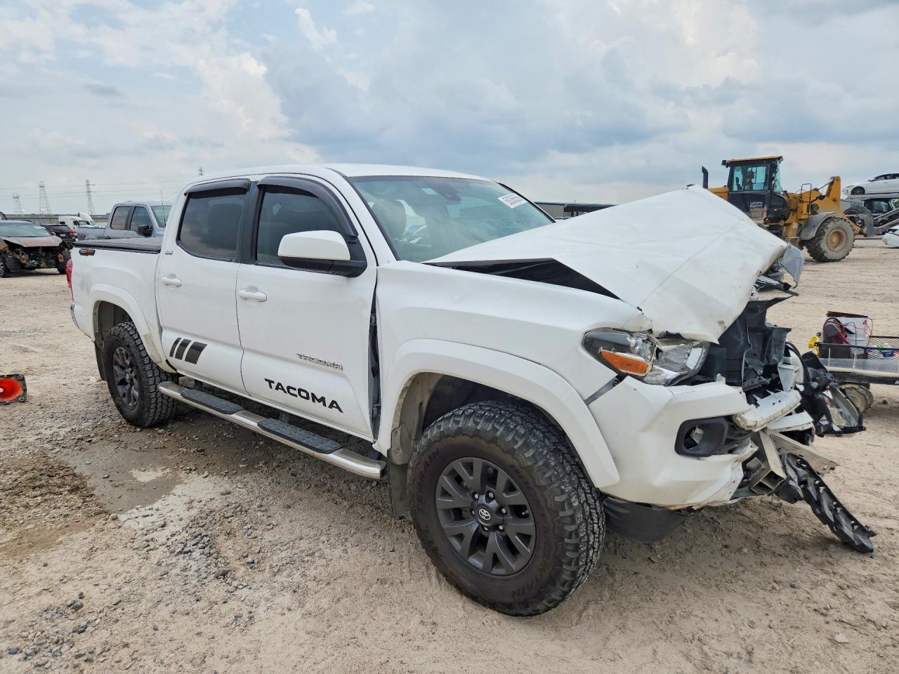 2020 Toyota Tacoma Sr5 - Image 4