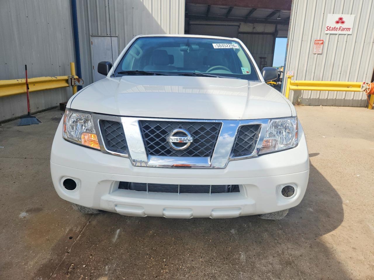 2019 Nissan Frontier S - Image 5