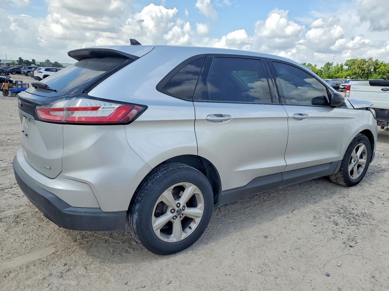 2019 Ford Edge - Фото 3